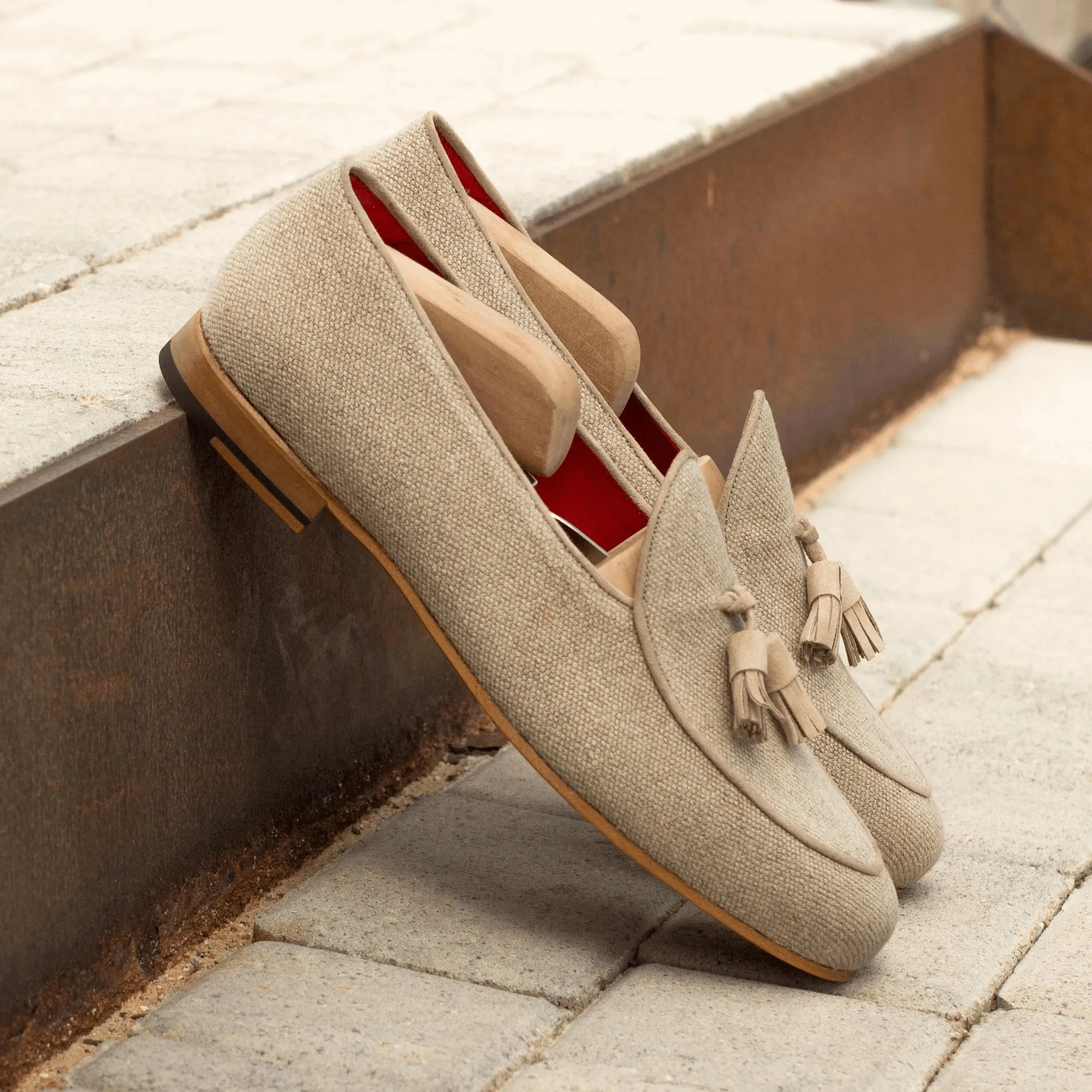 Aram Belgian Slipper