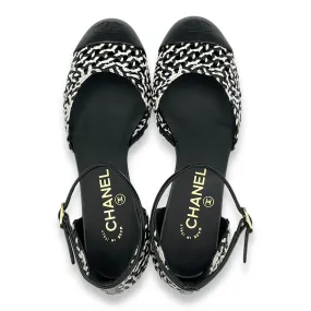 Cap Toe CC Woven 37.5C Multi-colour Sandals in Lambskin, Gold hardware