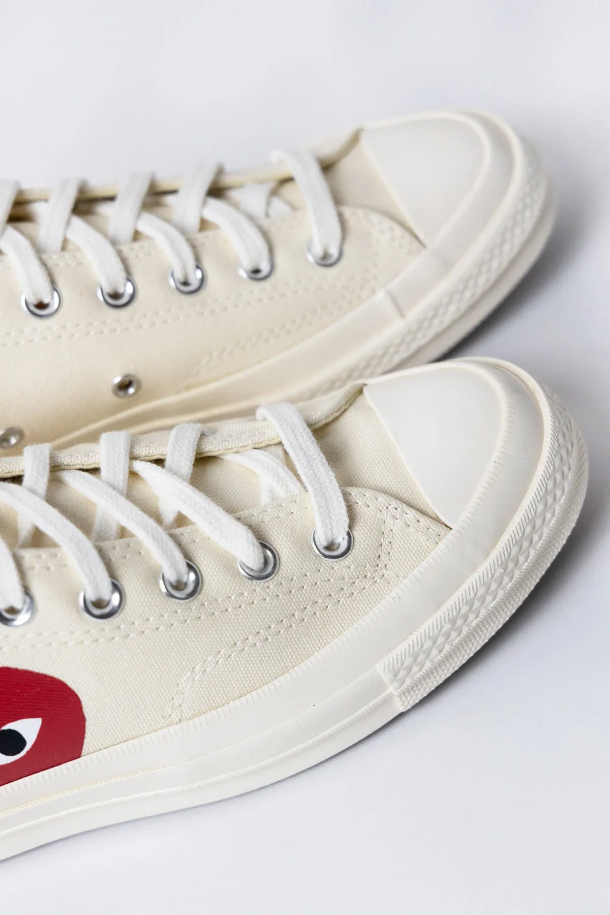 CdG PLAY x Converse Chuck Taylor Lo - Beige