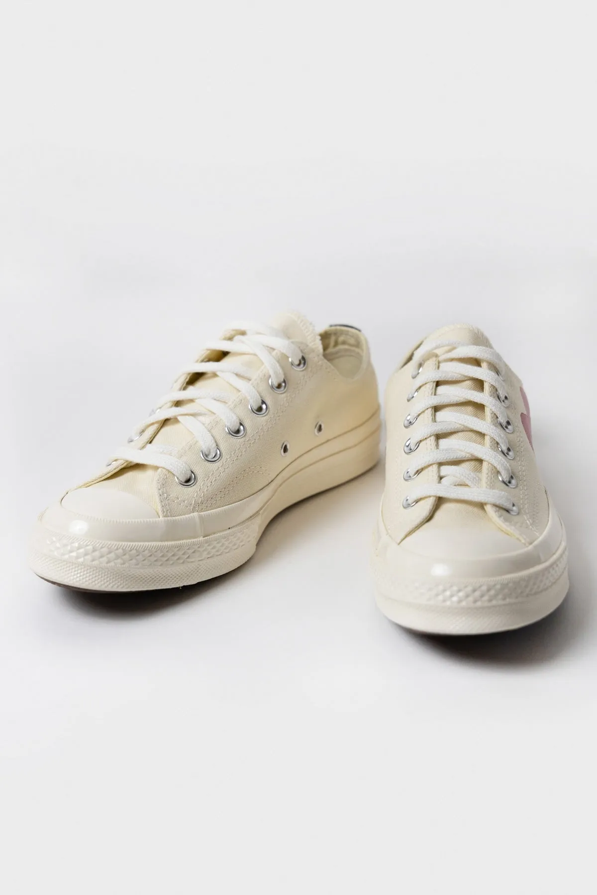 CdG PLAY x Converse Chuck Taylor Lo - Beige