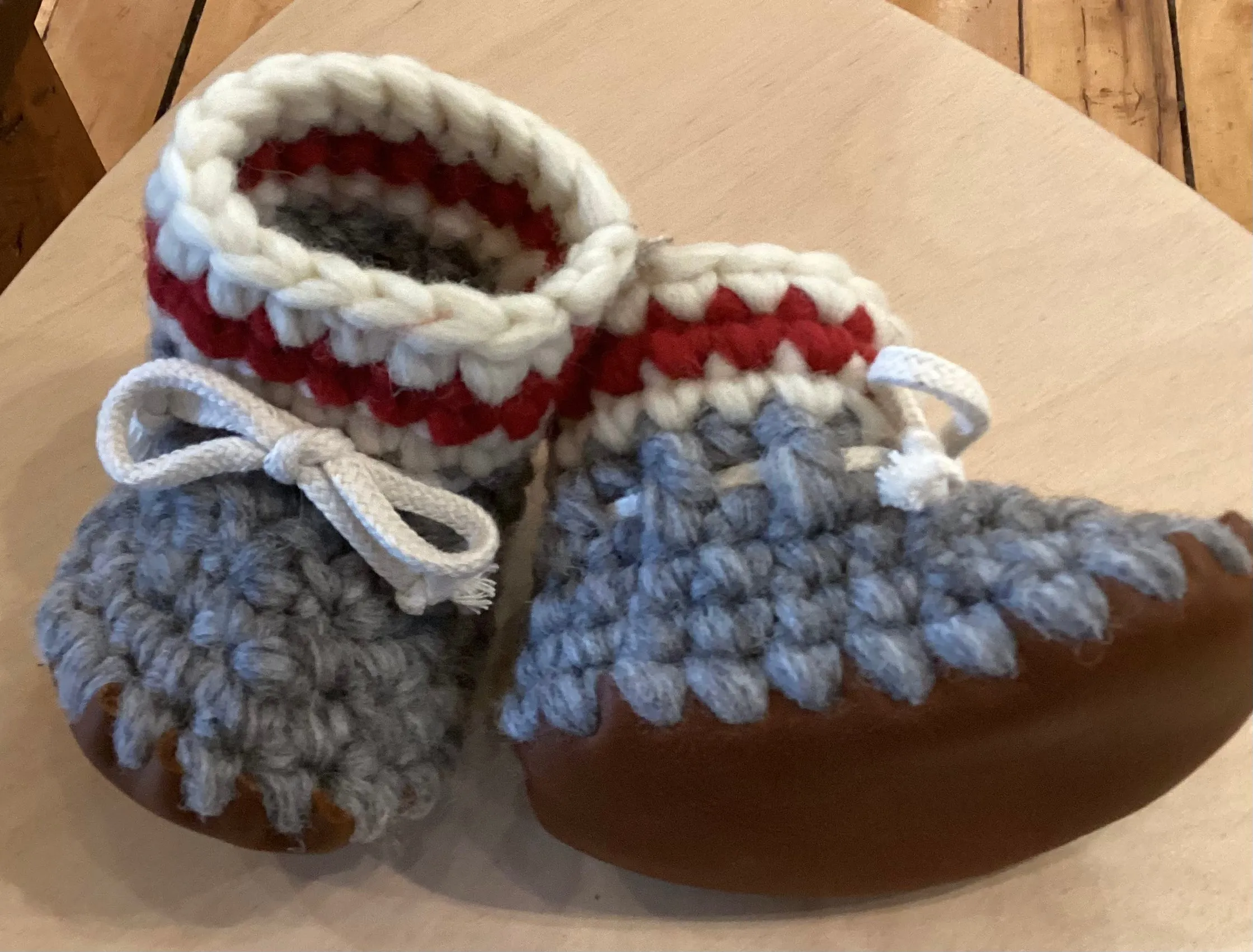 GE1-1662 Knit Toddler Booties