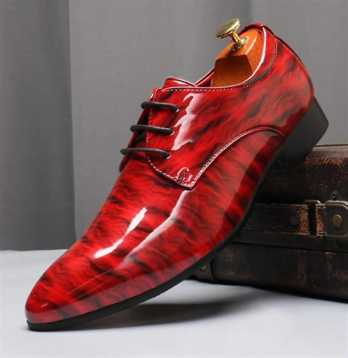 Mens Fashion Patent Leather Oxfords Shoes Comfortable Cap Toe Business Casual Lace Up Derby Shoes Formal Leather Dress Shoes for Wedding Work Office