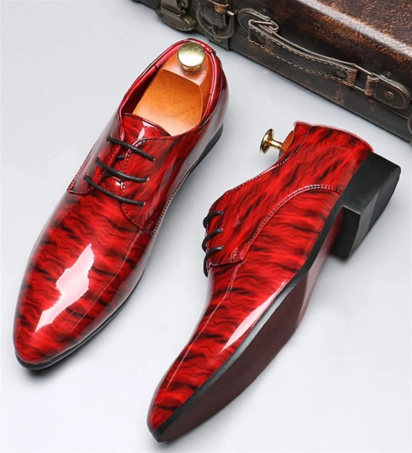 Mens Fashion Patent Leather Oxfords Shoes Comfortable Cap Toe Business Casual Lace Up Derby Shoes Formal Leather Dress Shoes for Wedding Work Office